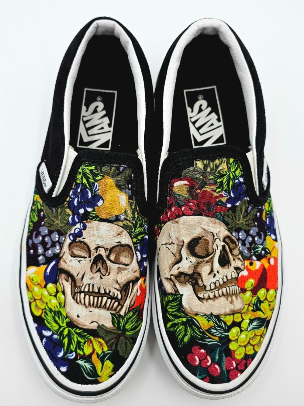 Vans Classic Slip on Fruit Skull Skate Sneakers Shoes Size Men 5.5- Women 7 EUC